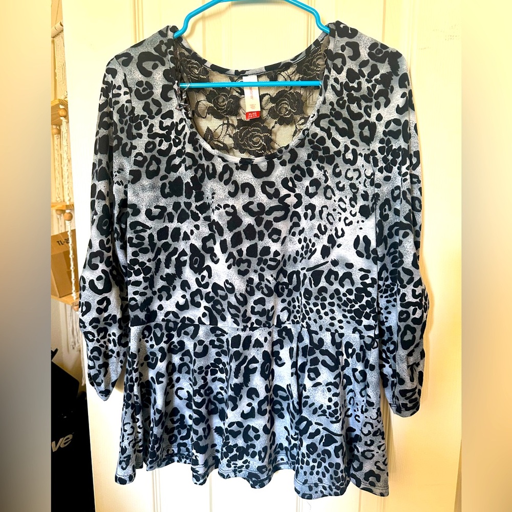 Long Sleeve Cheetah Blouse